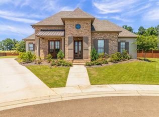 909 Topaz Ct, Flowood, MS 39232