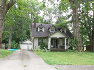5555 Beechwood Dr, Poland, OH 44514