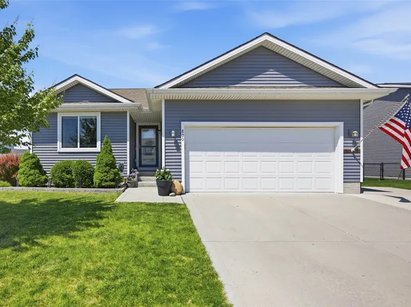 800 37th St SW, Bondurant, IA 50035