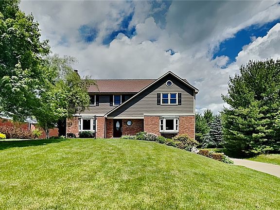 2nd image of 7105 Cresswyck Ct