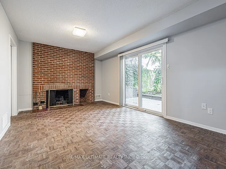 525 Balliol St #17 — Photo 25