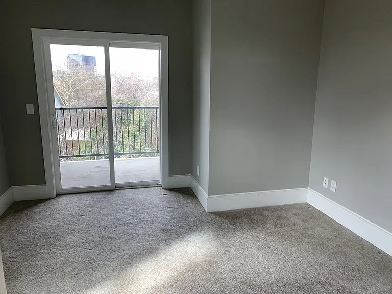 456 Parkway Dr #9 — Photo 11
