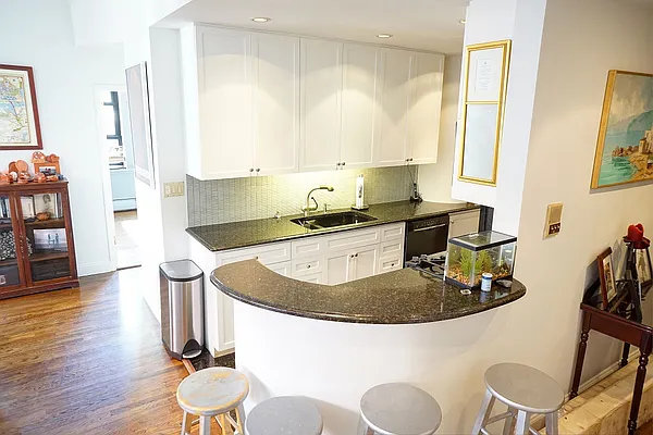 Sold by REGII | media 4