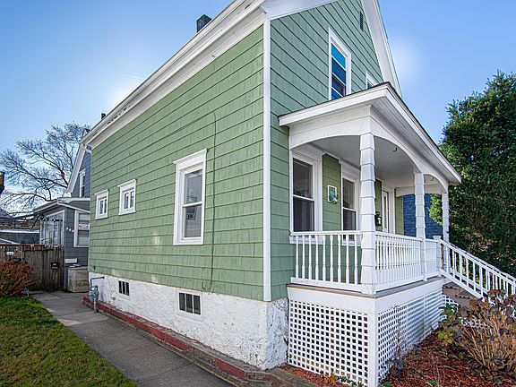 3rd image of 260 Phillips Ave