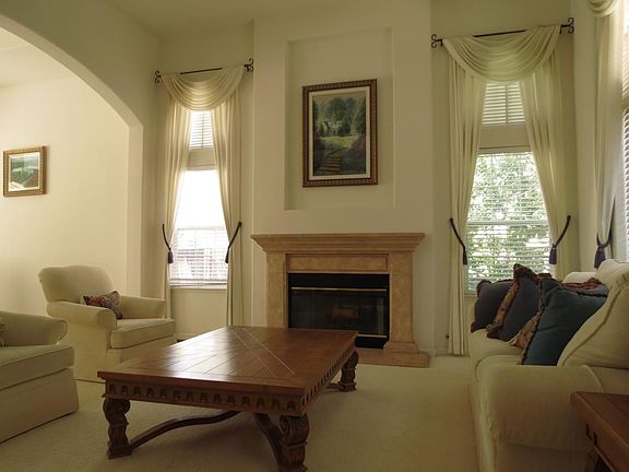 4th image of 45548 Antelope Dr