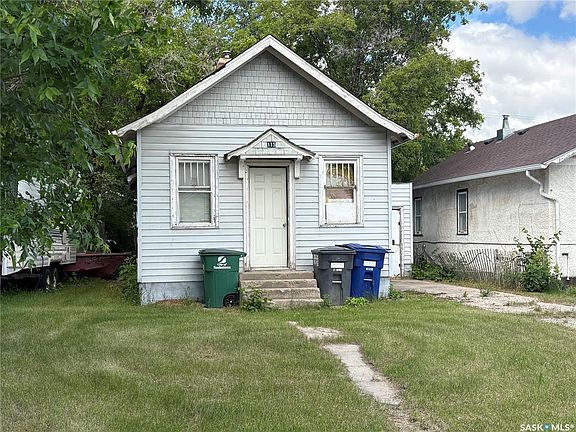 3rd image of 115 L AVENUE S