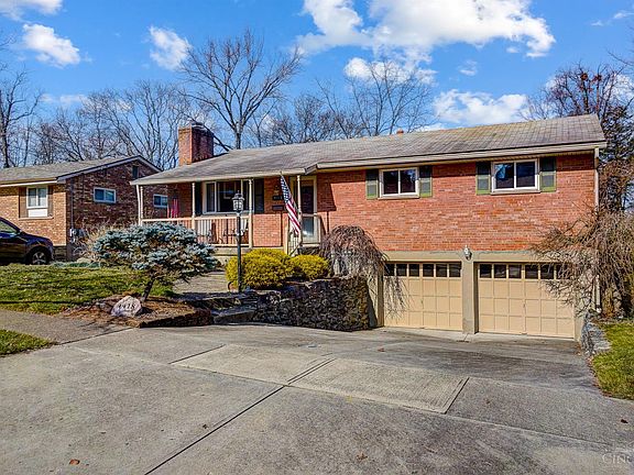 3rd image of 4418 Pinecroft Dr