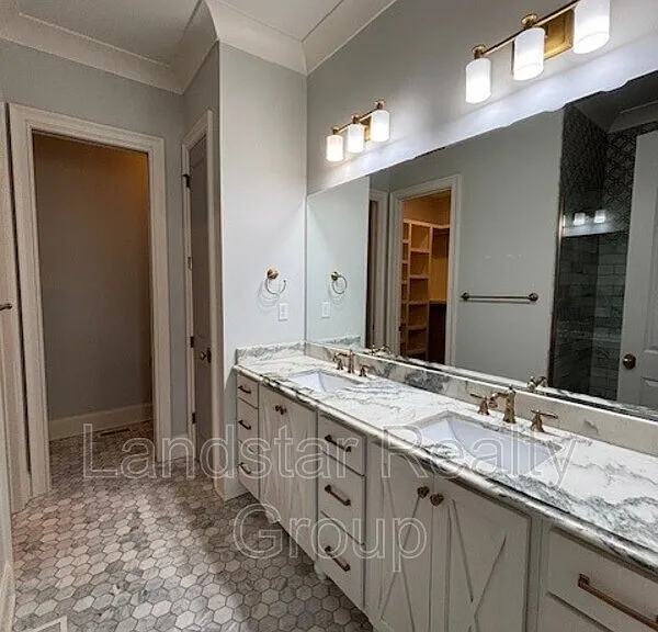 6411 Moonseed St — Photo 31