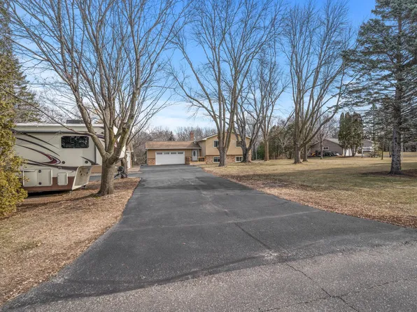 9754 Haug Ave NE, Monticello, MN 55362