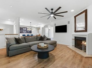 2842 Torrey Pines Rd, La Jolla, CA 92037