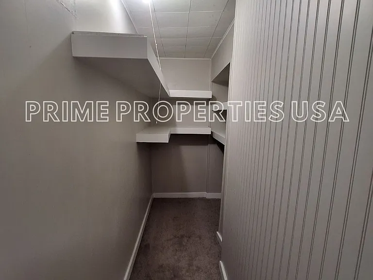 1219 Walnut St — Photo 11