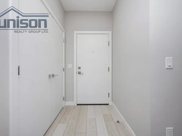 265 S Wolf Willow Blvd SE #1304, Calgary, AB T2X 3Z8