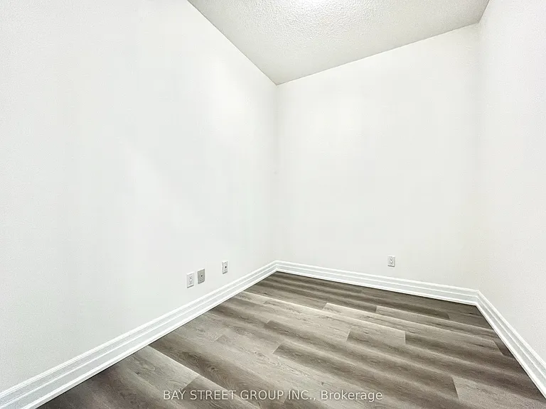 8110 Birchmount Rd #703 — Photo 24
