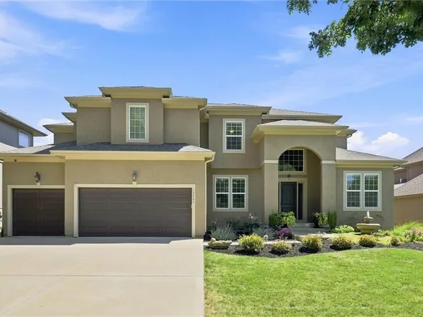 15447 W 164th Ter, Olathe, KS 66062