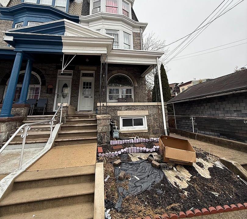 1st image of 911 N Front St