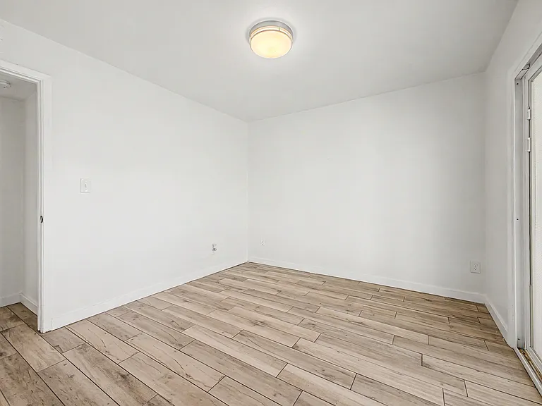 4250 N 27th St #4 — Photo 21