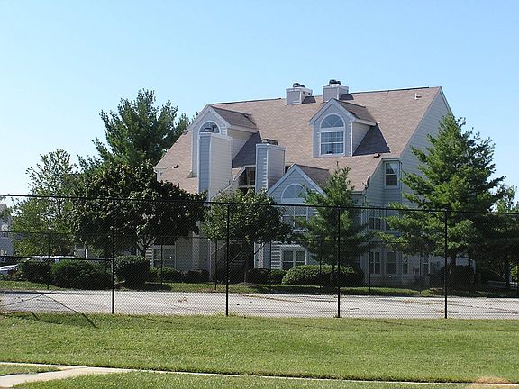 Front & Tennis Court