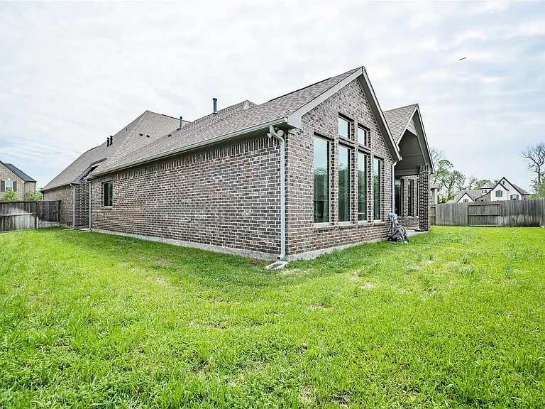 2511 Marble Hill Dr — Photo 43