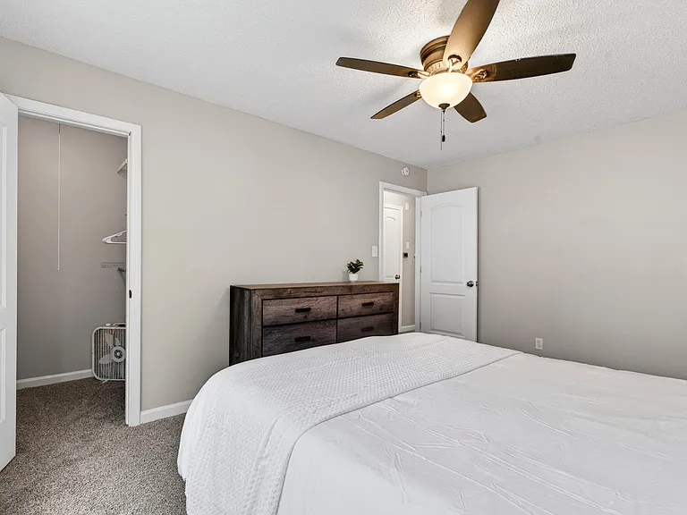 2335 Hempline Ct — Photo 25