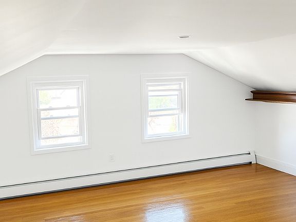 2nd image of 350 Pine St Floor 3