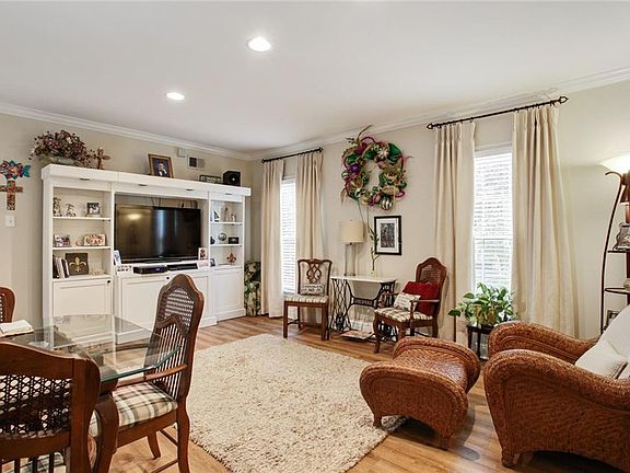 5th image of 3101 Saint Charles Ave APT 9