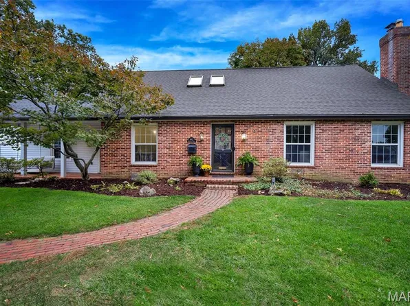 642 Windrush Dr, Saint Louis, MO 63122