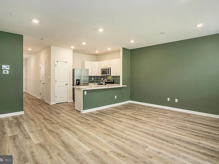 1143 Martin Rd — Photo 9