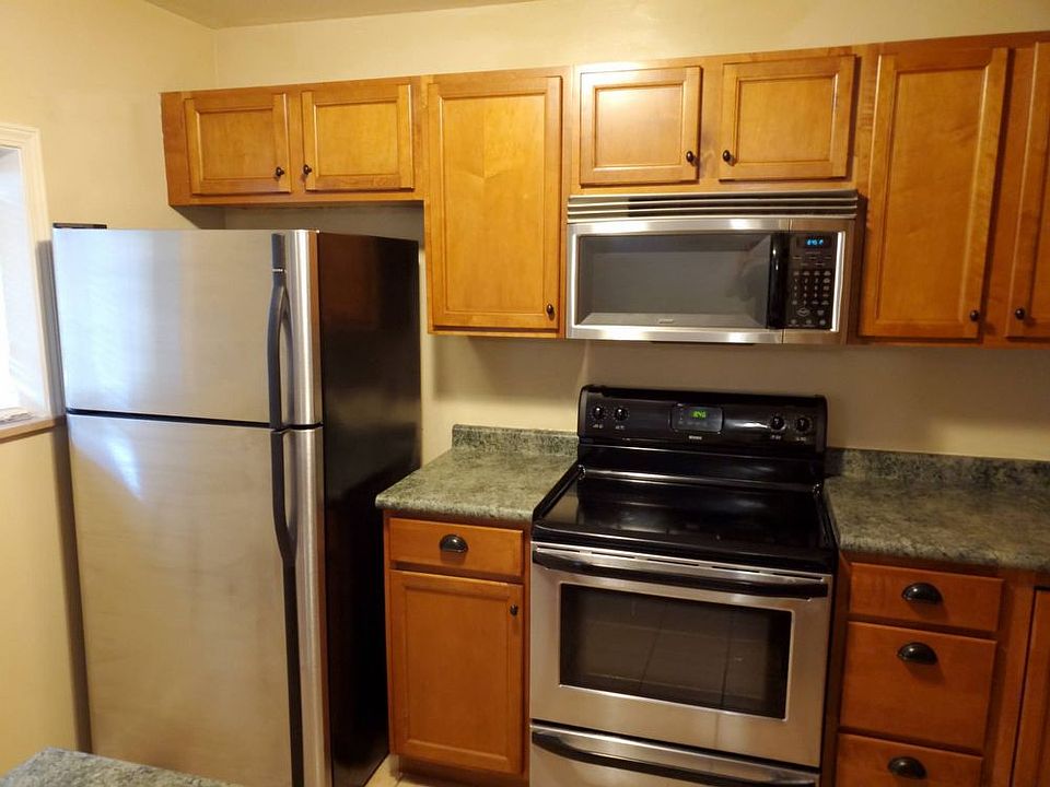 1st image of 1500 Luttrell St APT 3