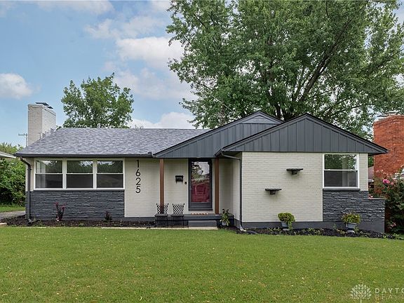 2nd image of 1625 Pinecrest Dr