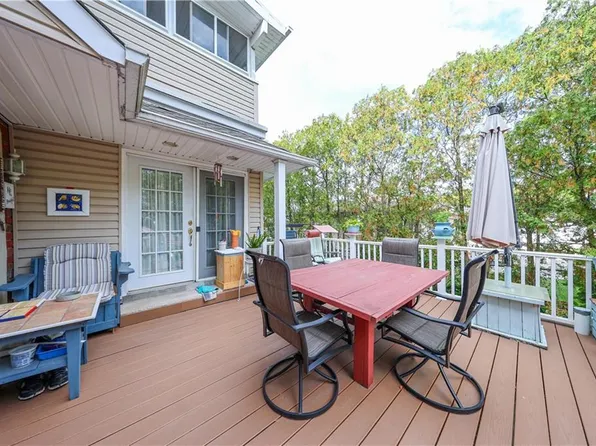 157 Exeter Street image 31 of 40