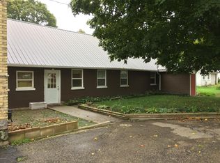 106 Cherry St, Freeport, MI 49325