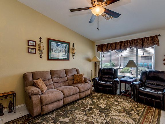 3rd image of 1471 E Bellerive Dr