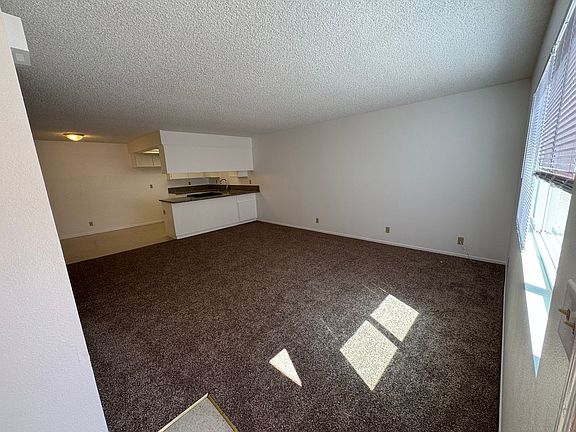 2nd image of 118 W Boone St APT A8