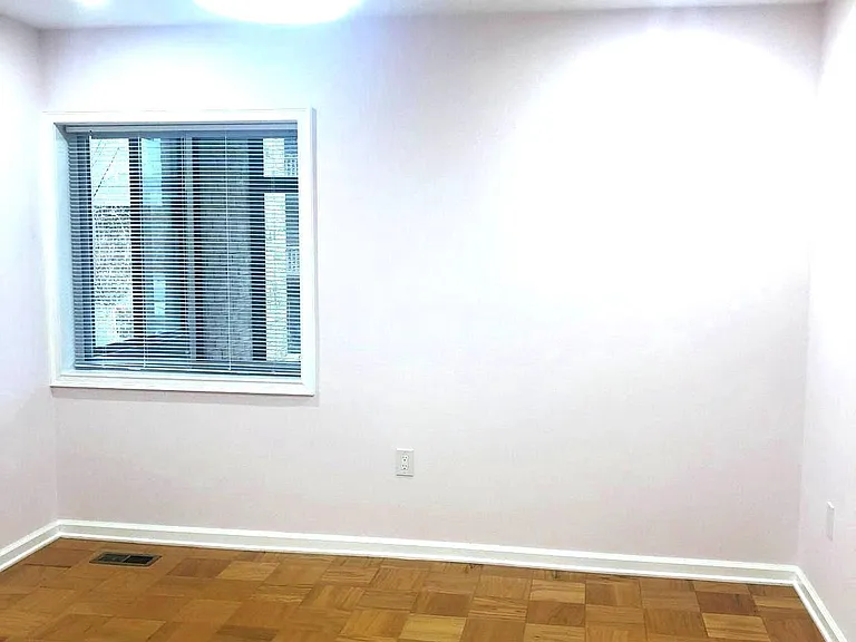 1 Stonehenge Cir #2 — Photo 14