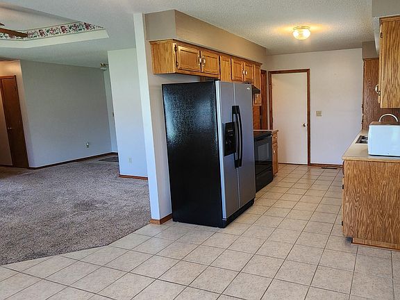 5th image of 701 Darin Lane