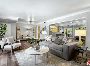 10811 Foothill Blvd, Sylmar, CA 91342
