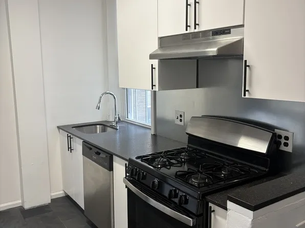 1132 Mount Vernon St #2F, Philadelphia, PA 19123