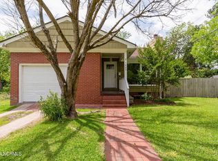 1609 High St, New Bern, NC 28560
