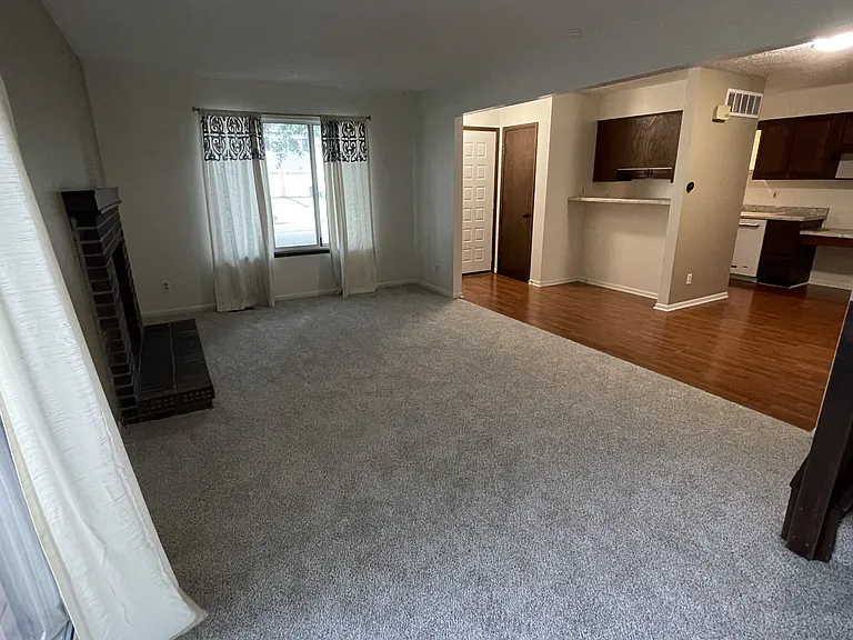 2177 Woodleaf St #2177 — Photo 10
