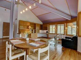 3801 Bassett Creek Dr, Golden Valley, MN 55422