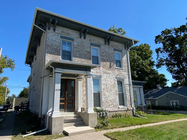 1009 College Ave #1, Davenport, IA 52803