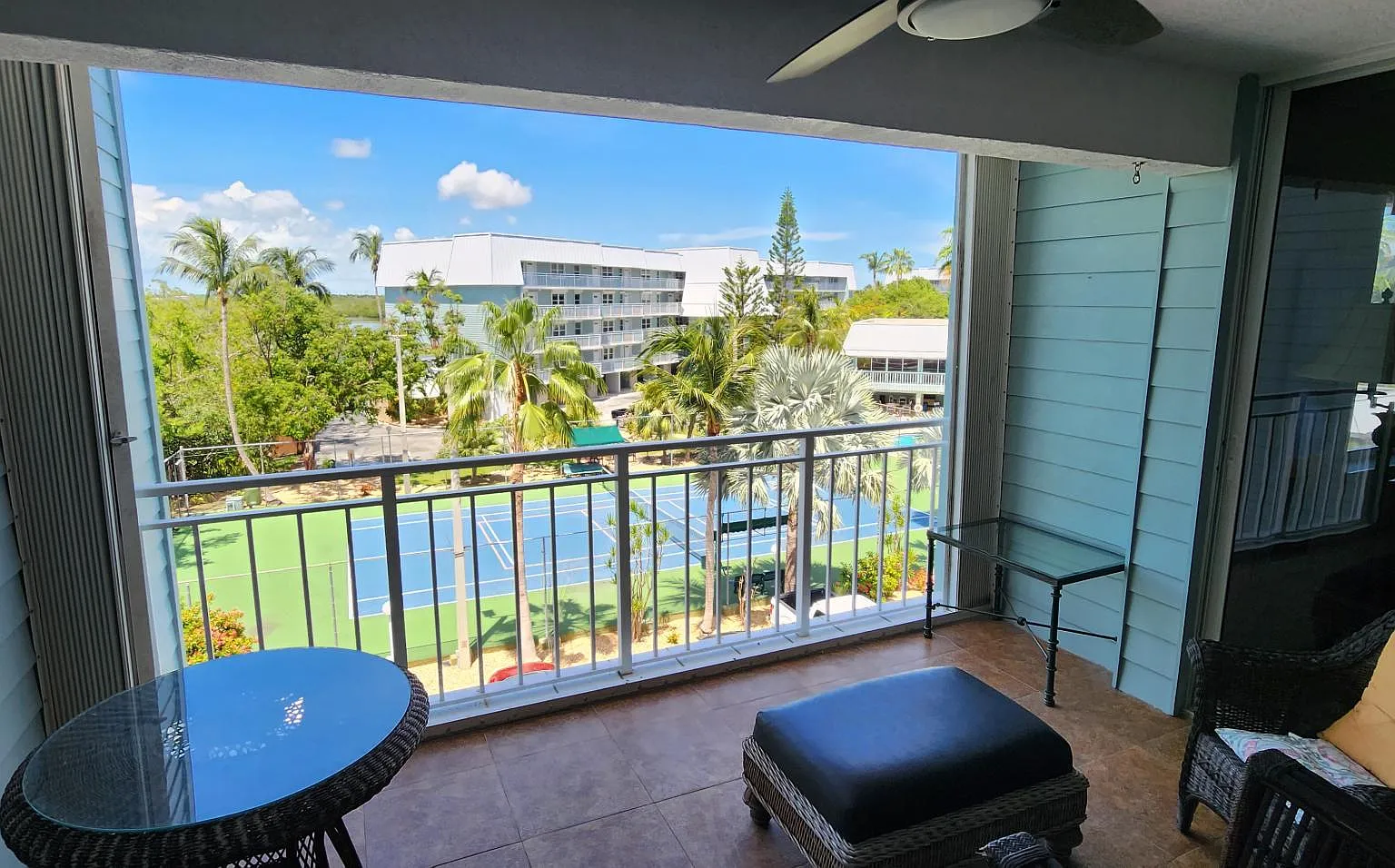 2 bed, 1099 sqft, $3,800 — Photo 1