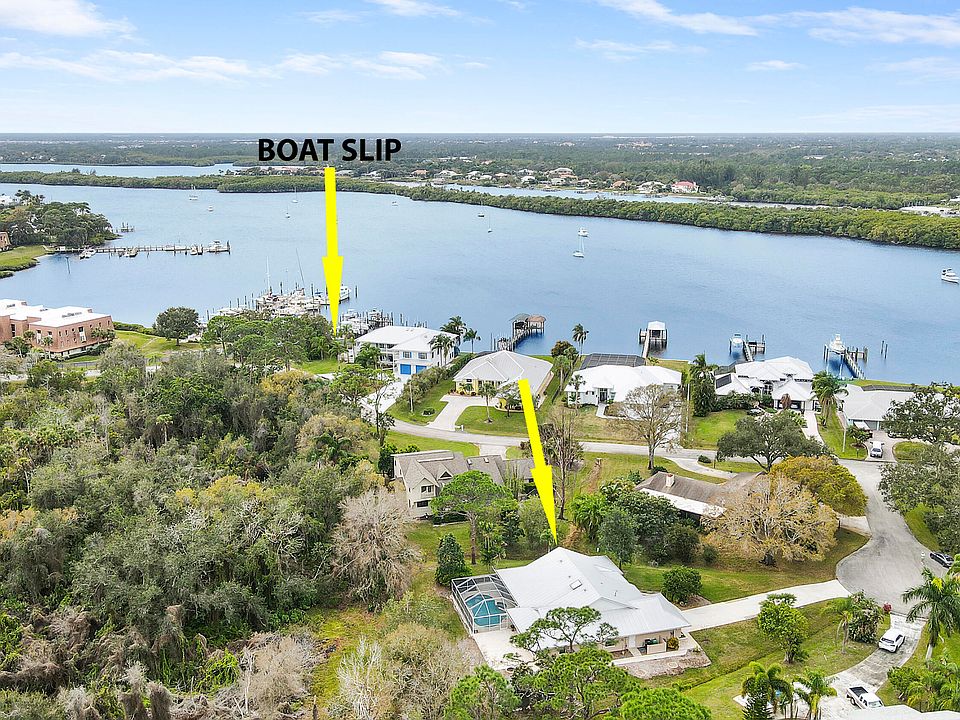 1st image of 1014 SE Kitching Cove Lane
