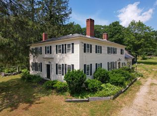 51 Old Center Rd, Deerfield, NH 03037