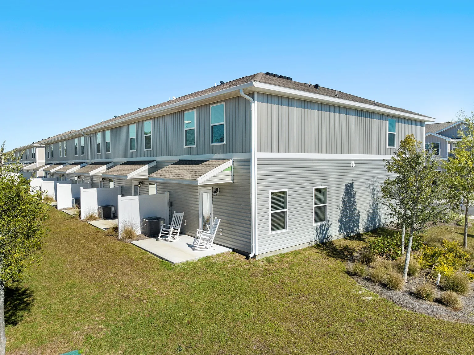 Bridge Harbor Townhomes — Photo 4