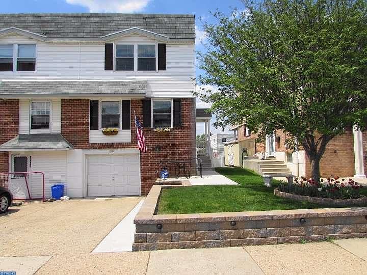 1st image of 10914 Kirby Dr