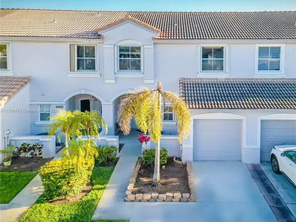 16818 SW 1st Mnr, Pembroke Pines, FL 33027