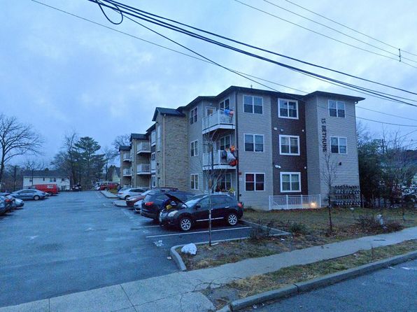 15 Bethune Blvd Unit 305