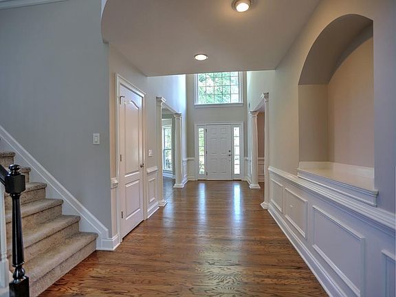 5th image of 4216 Norbury Ct SE