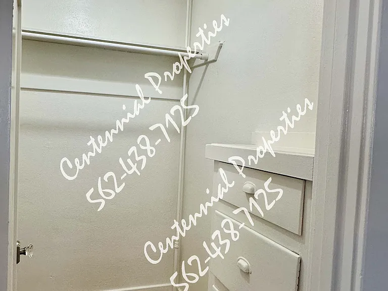 383 Gladys Ave #B — Photo 14
